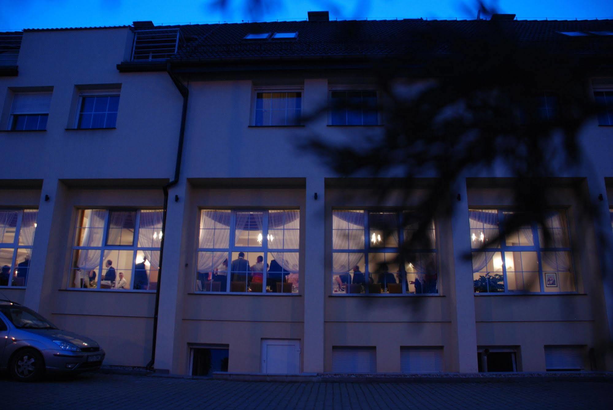 Hotel Bielany Bielany Wrocławskie Exteriér fotografie